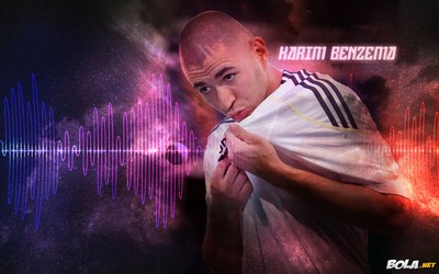 BET5体育动态-萨姆克尔人缝中送出妙传